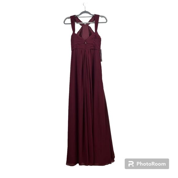 AZAZIE New Mellie Cabernet Pleated Sleeveless Halter Maxi Evening Formal Dress - Picture 7 of 12